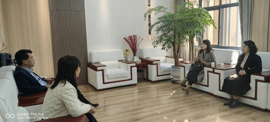 英国上市公司365经理魏文萍带队赴乾县教育局进行员工教育见习和实习洽谈